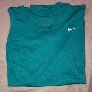 Nike T-shirt